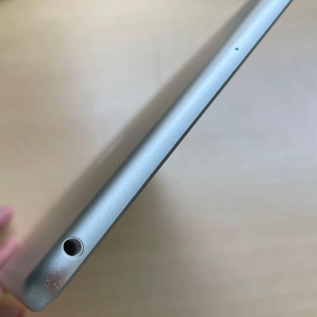 iPad 第6世代　A1893　Wi-Fiモデル　シルバー　32GB #E