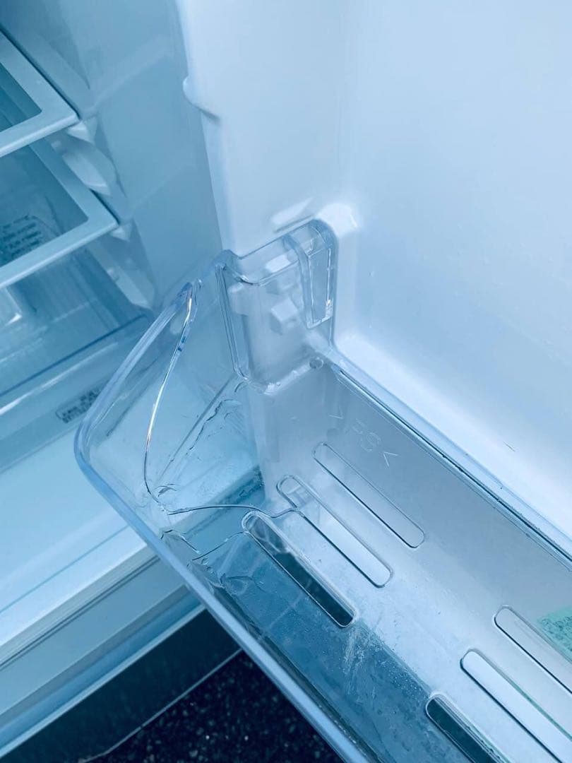 ♦MITSUBISHI ノンフロン冷凍冷蔵庫【2019年製】MR-P15D-S