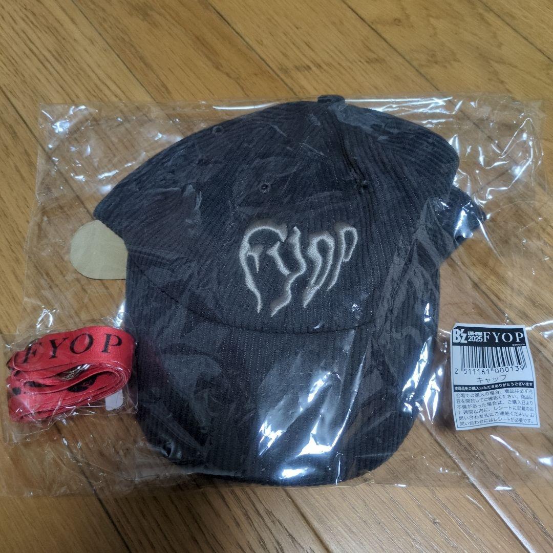 B'z　FYOPツアーキャップ&ガチャストラップ