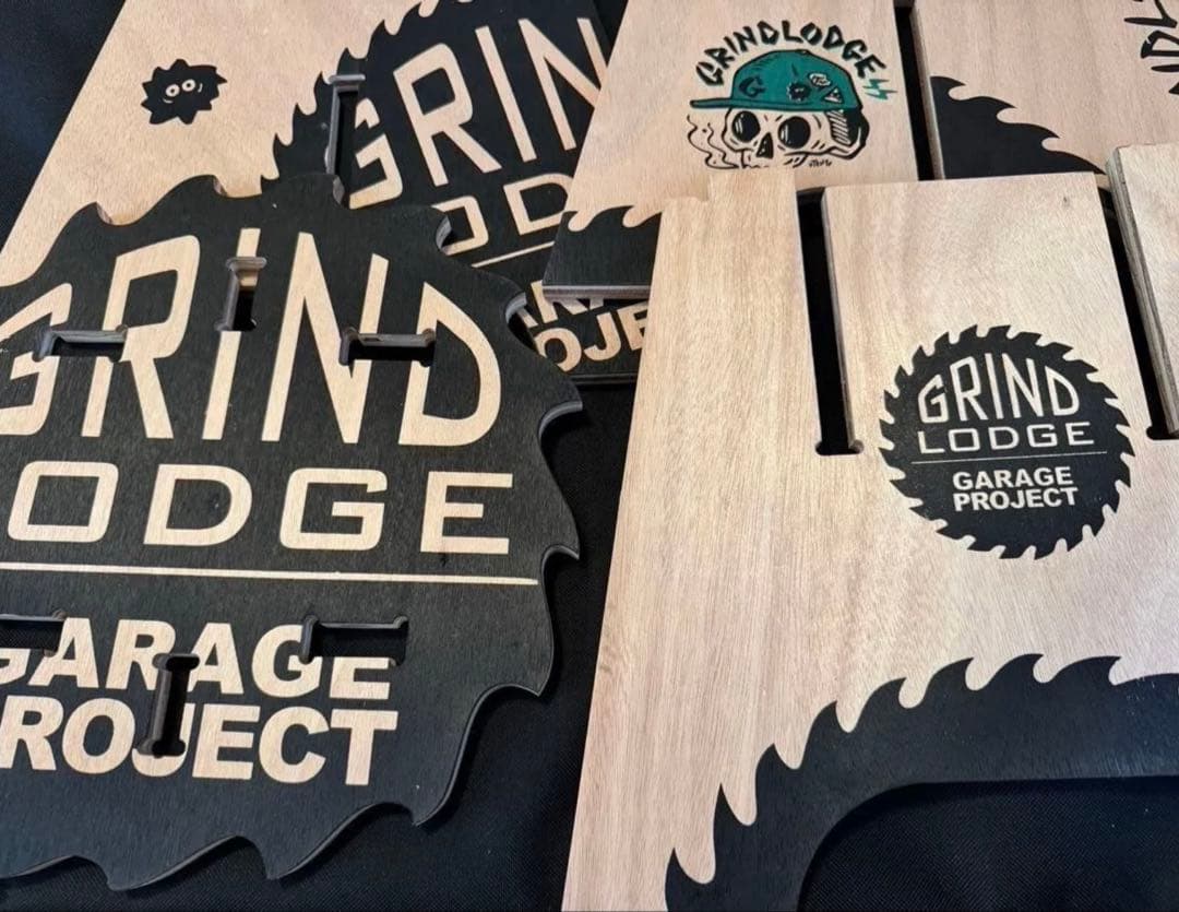 GRINDLODGE スツール グラインドロッジ　ソースツールのフクロ付き