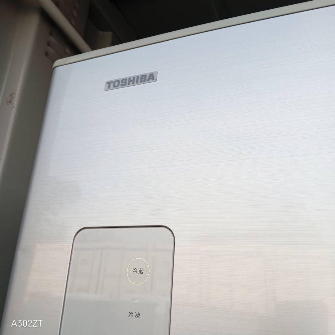 送料設置無料　東芝　自動製氷機能付き大型冷蔵庫　426L