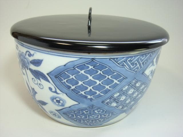 水指■古い染付平水指 静山造 漆器蓋 窓菱形絵変わり山水人物図 茶道具 骨董品■