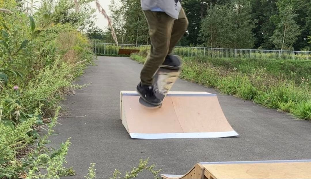 「スケボー　ランプ　組み立て式ミニランプ高さ300×幅910 スケボーランプ」