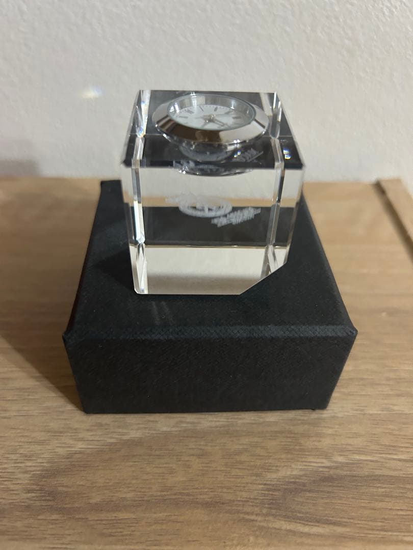 礼真琴　退団記念　クリスタル置時計 シルバー　チラシ