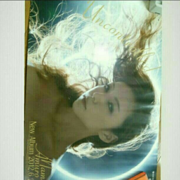 安室奈美恵 Uncontrolled 特典ポスター詳細です