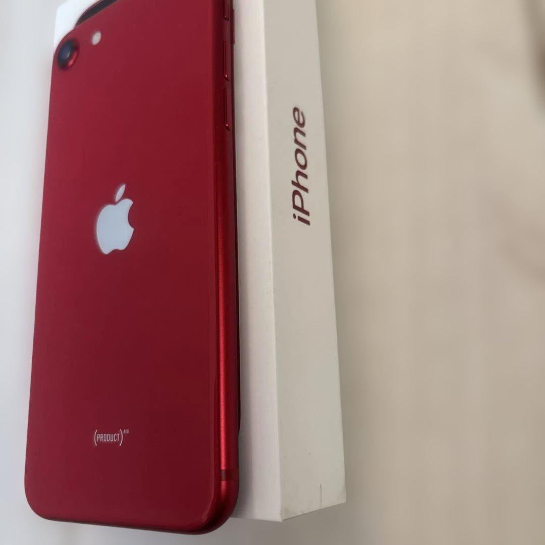 iPhoneSE第二世代（レッド）