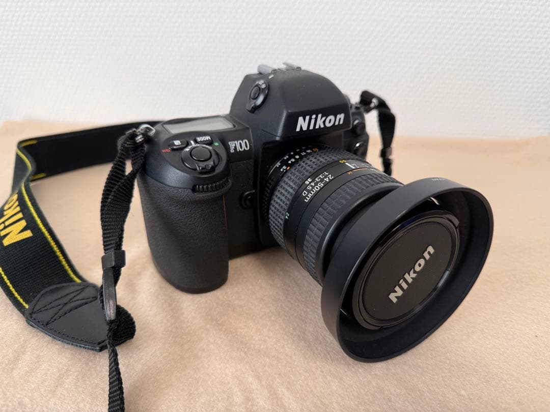 Nikon F100 一眼レフカメラ 24-50mmレンズ付き