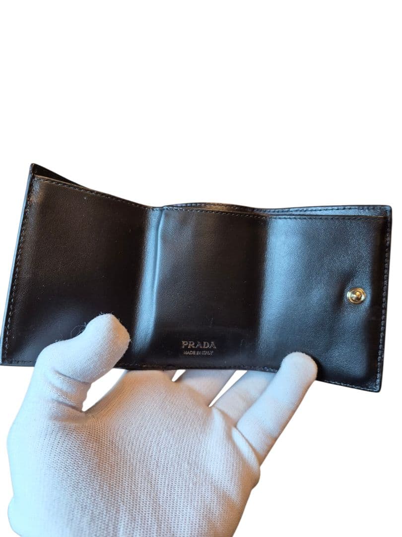ＰＲＡＤＡ　プラダ　サフィアーノ　三つ折り財布　ミニレターリボン