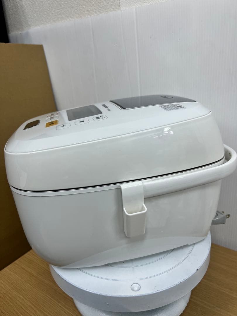 Panasonic 可変圧力IHジャー炊飯器 SR-PB106 2017年製