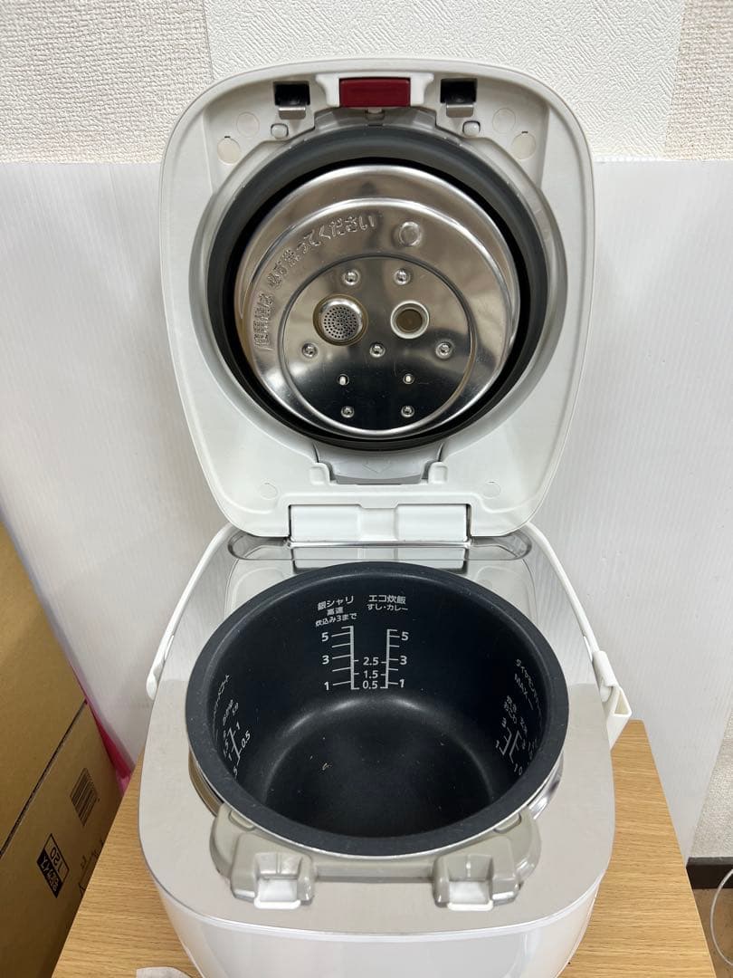 Panasonic 可変圧力IHジャー炊飯器 SR-PB106 2017年製