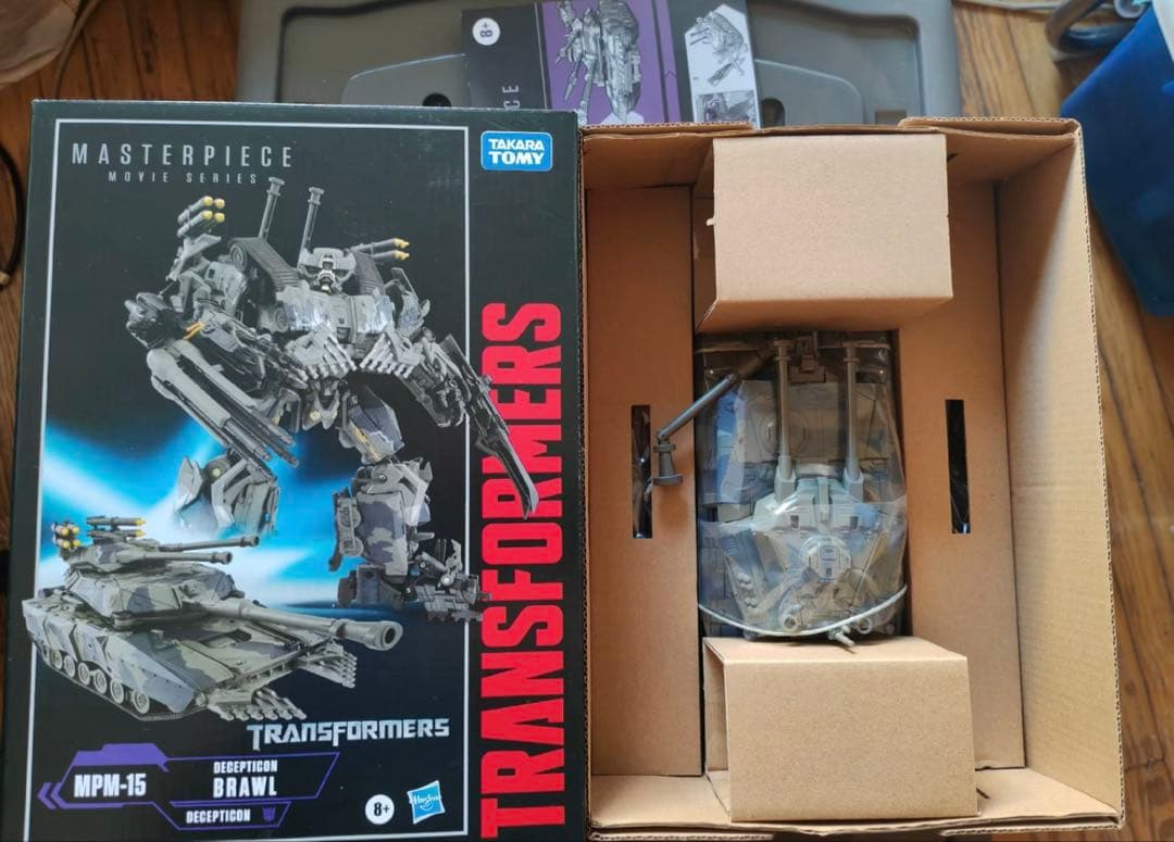 トランスフォーマー MPM-15 ブロウル 空洞充填部品が入っている