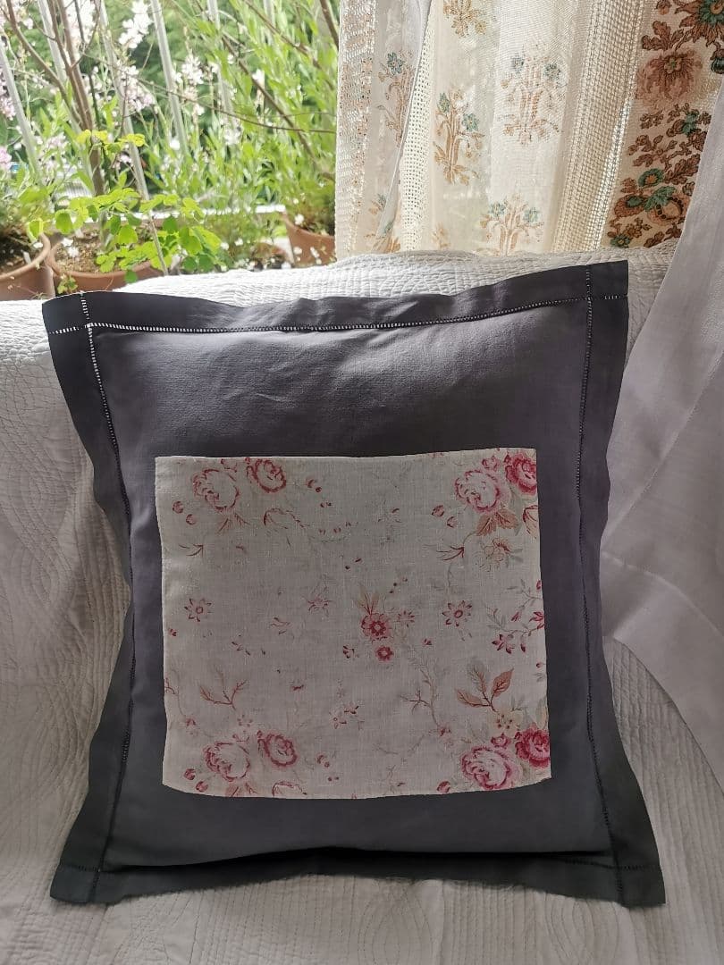 アンティーク フレンチ花柄薔薇ファブリックリネン ヘム刺繍グレークッションカバー