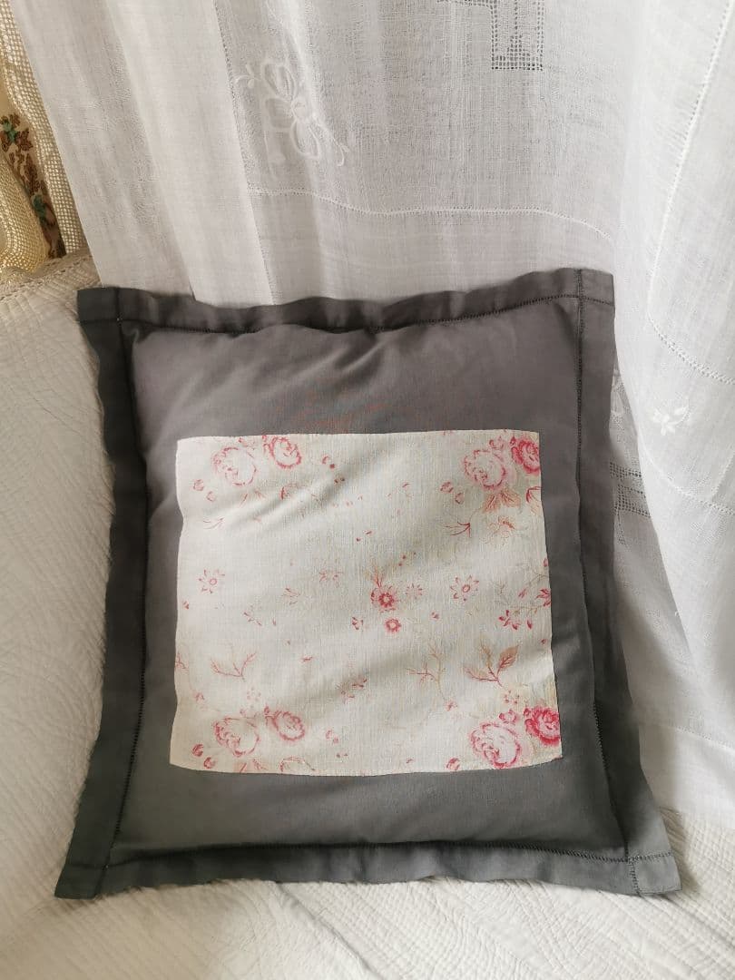 アンティーク フレンチ花柄薔薇ファブリックリネン ヘム刺繍グレークッションカバー