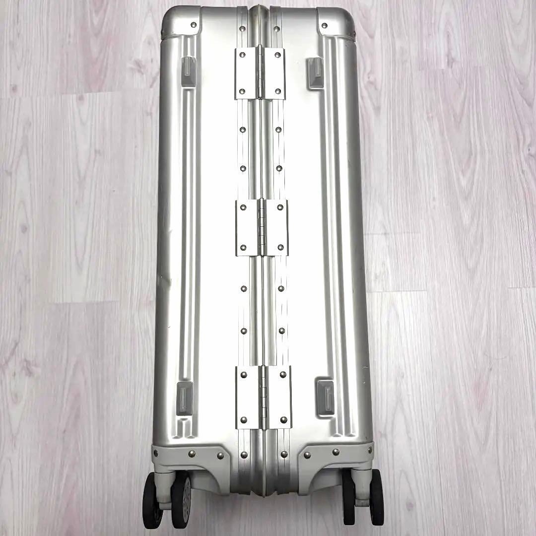 Mercedes-Benz シルバーキャリーケース 65L