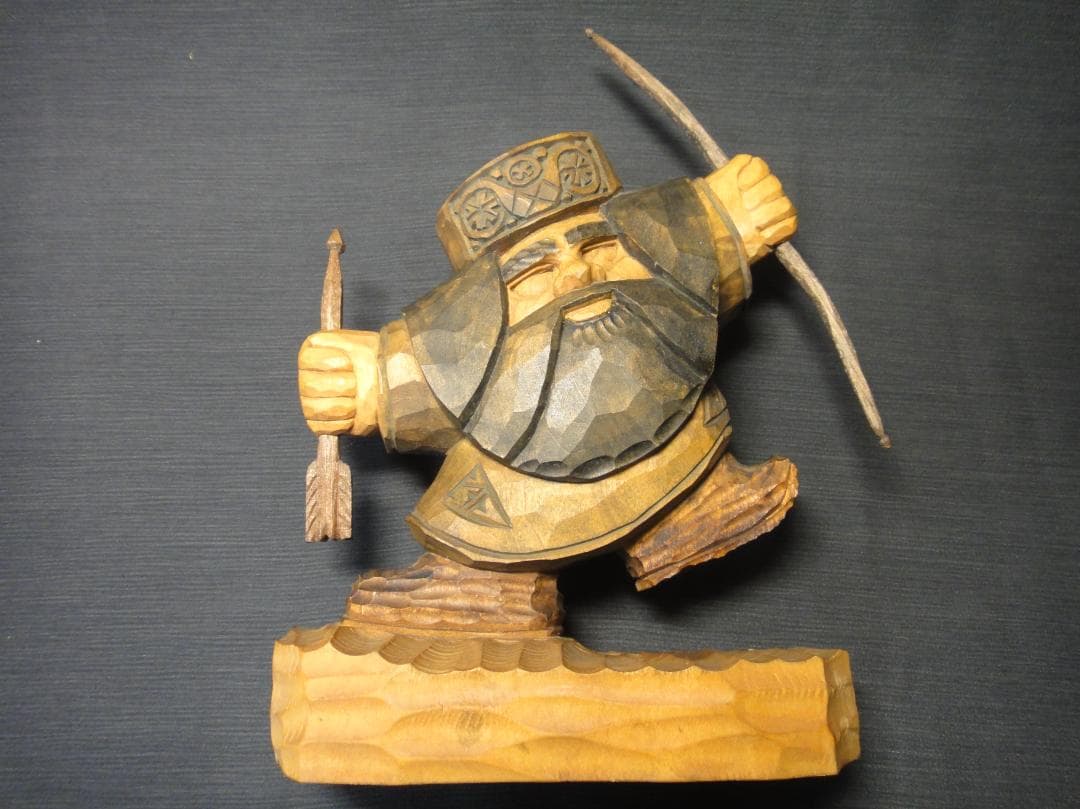 川上 哲 （さとる）作　アイヌ コロポックル 木彫り 彫刻　藤戸竹喜 に師事