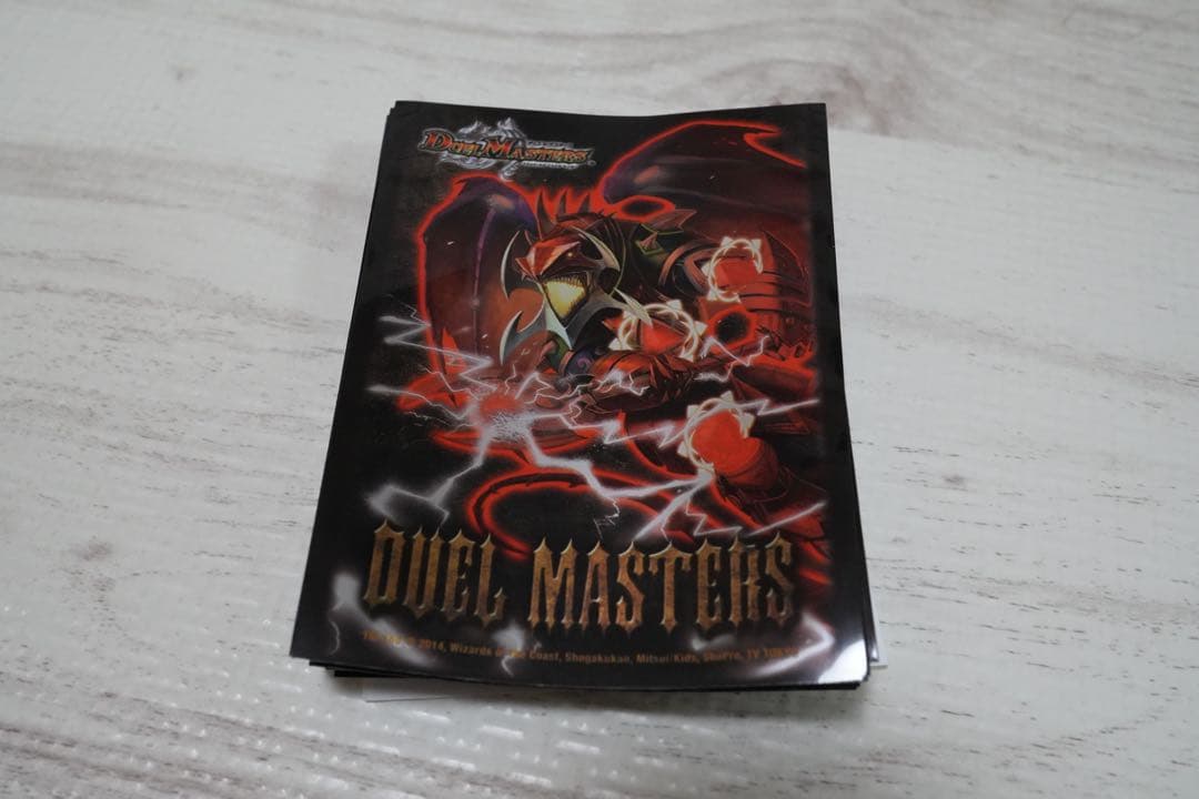 デュエルマスターズ限定カードプロテクト　デュ円　偽りの王ヴィルヘルム　スリーブ