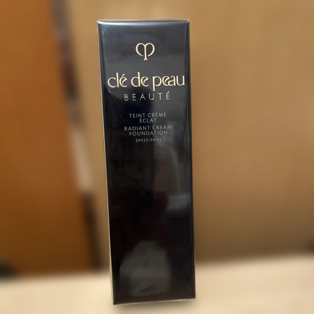 クレドポーボーテ タンクレームエクラn オークル20