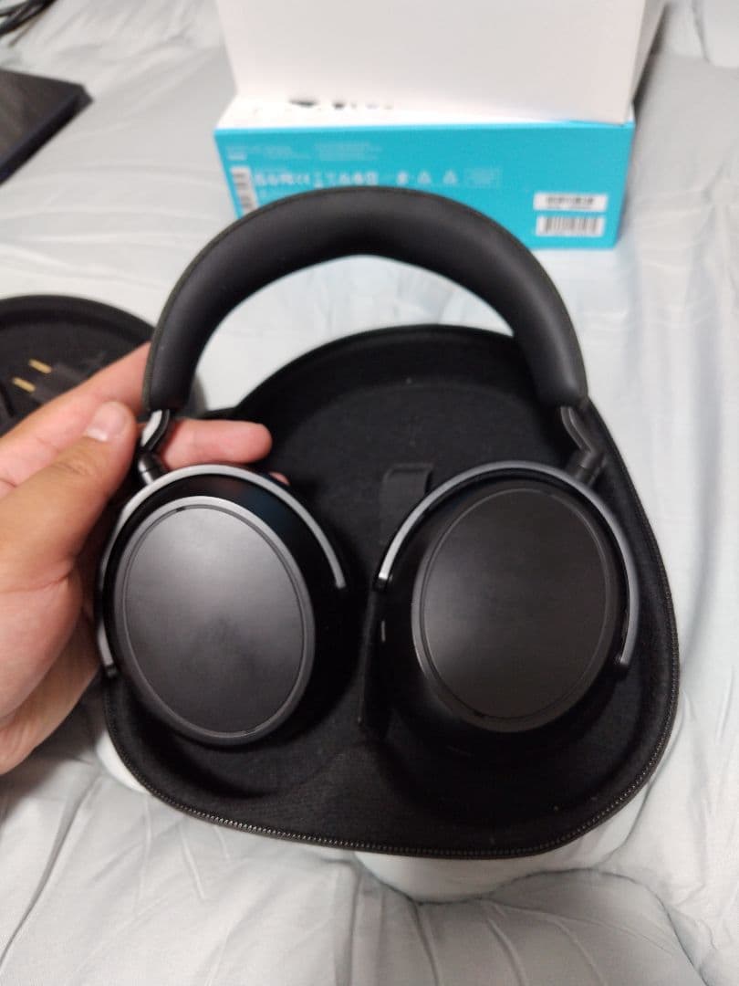 ヘッドホン Sennheiser MOMENTUM 4 Wireless