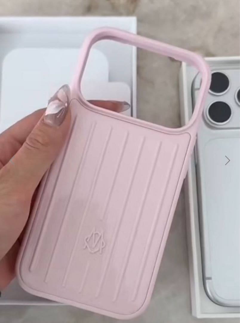 バレリーナピンクRIMOWA iPhone17 Pro Maxケース