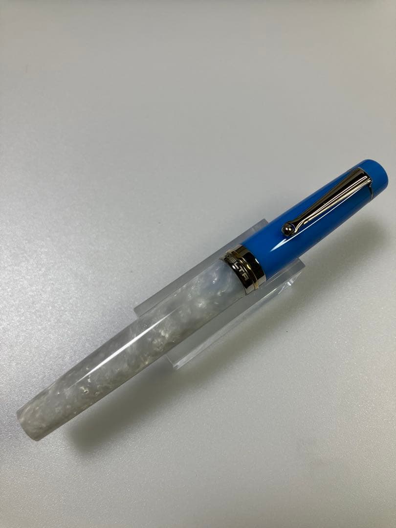 DELTA　デルタ　インシエーメ　第六弾　万年筆　F（細字）nib　日本限定品