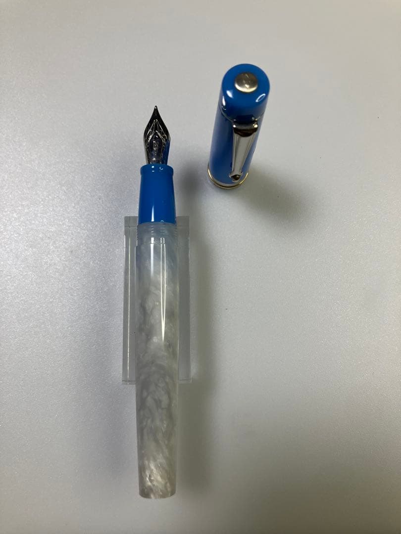 DELTA　デルタ　インシエーメ　第六弾　万年筆　F（細字）nib　日本限定品