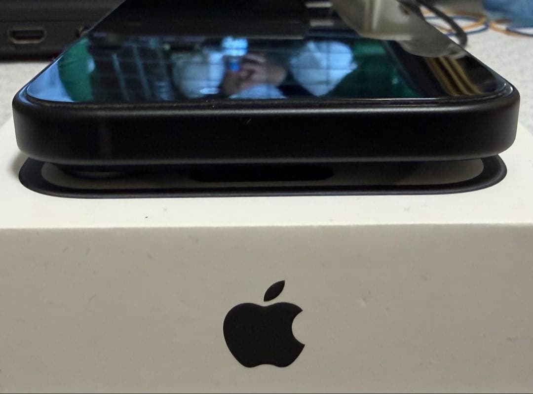 iPhone15 256GB ブラック SIMフリー 美品 完品バッテリー92%