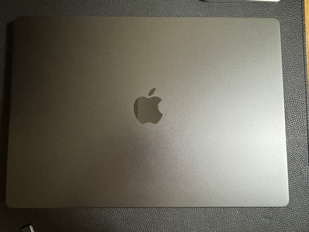 MacBook M4 Max 64GB 8TB 16インチ