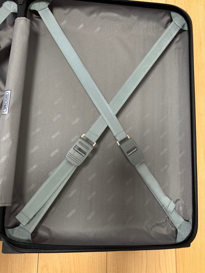 RIMOWA リモワ サルサ 35L マットブラック 機内持ち込み