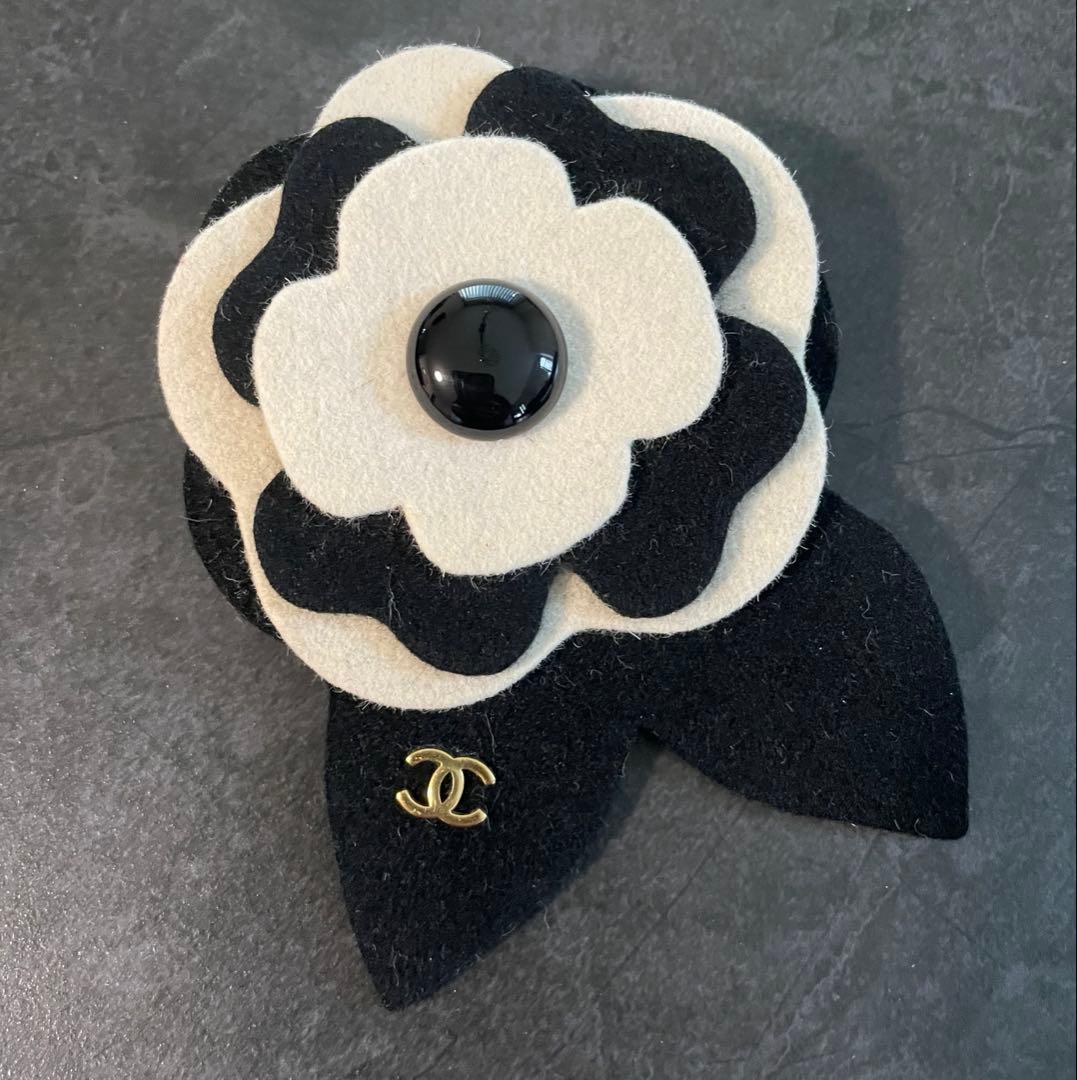 CHANEL ブローチ　専用。