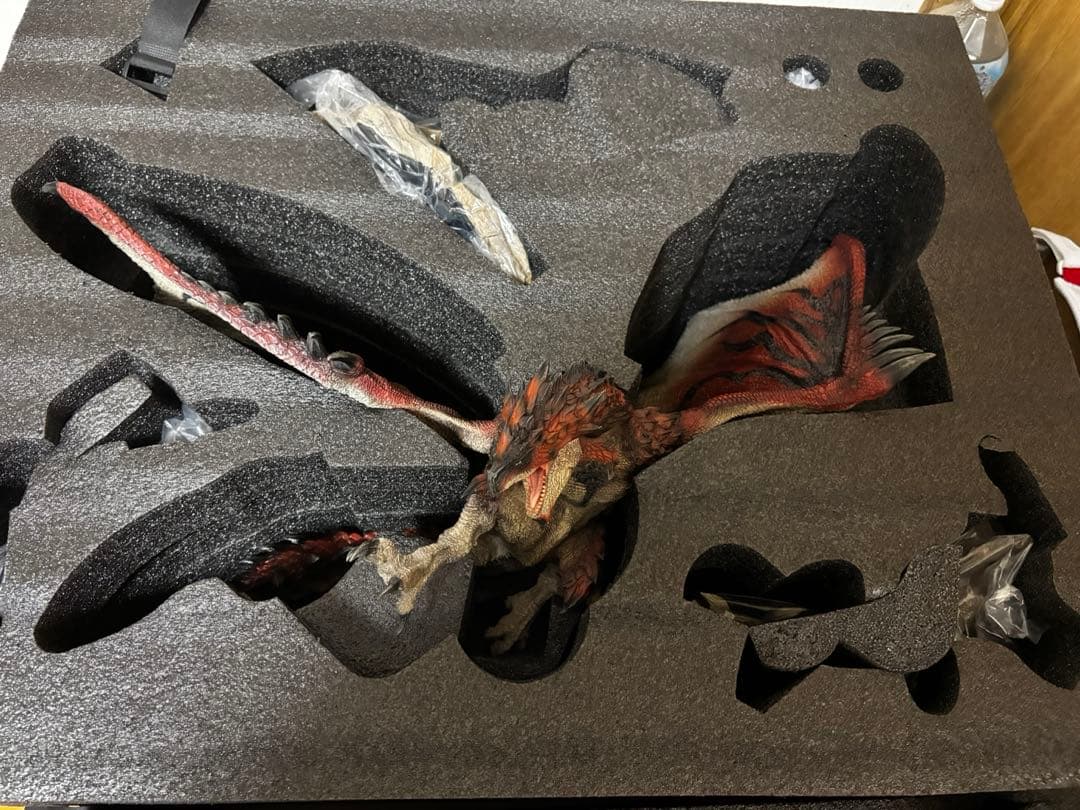 モンスターハンター リオレウス フィギュアクリエイターズモデルと比較あり