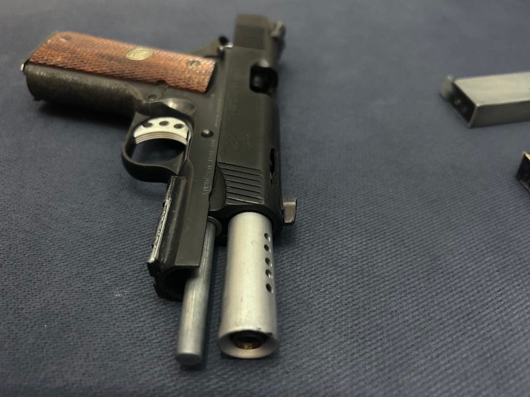 東京マルイ コルト ガバメント　スプリングフィールドカスタム　ガスブローバック