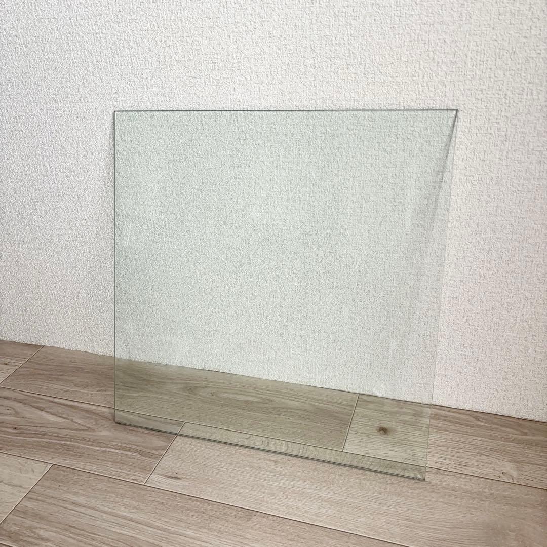 木彫りサイドテーブル 飾り台 アジア家具 カービング 猫足