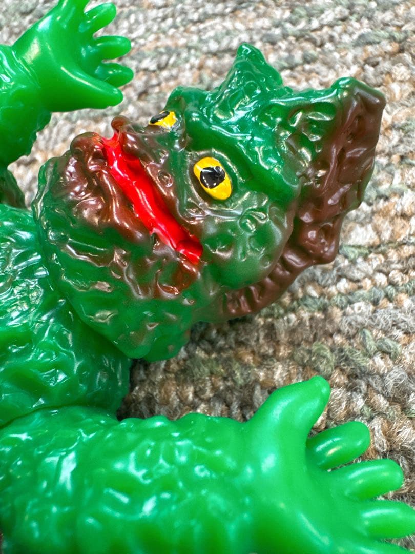 ぶたのはな♡ケロニア　ウルトラマン　レアソフビ