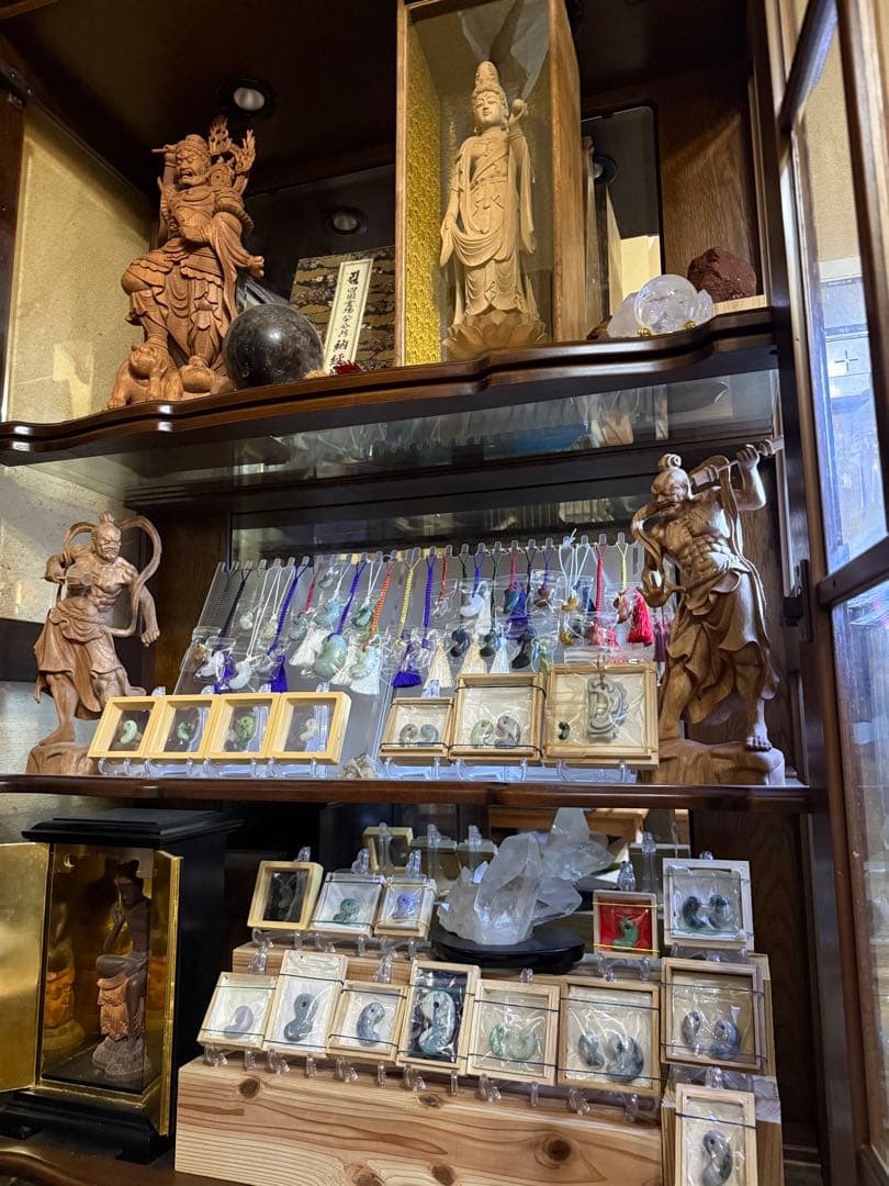 糸魚川翡翠‼️獣形勾玉‼️ 購入時10万円以上‼️これ以上の値引きはいたしません‼️