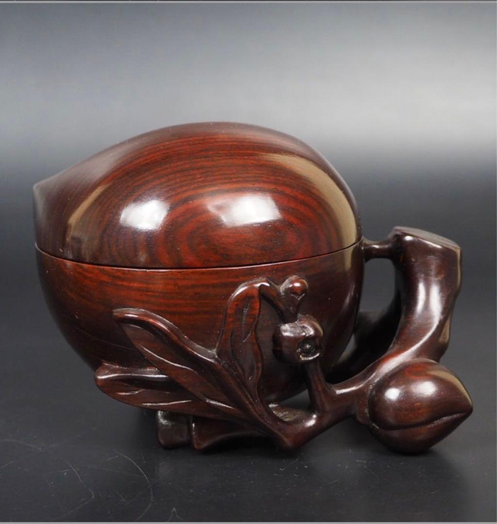 送料無料　時代物　唐木花梨（沈水）透かし彫り桃形蓋物　美品