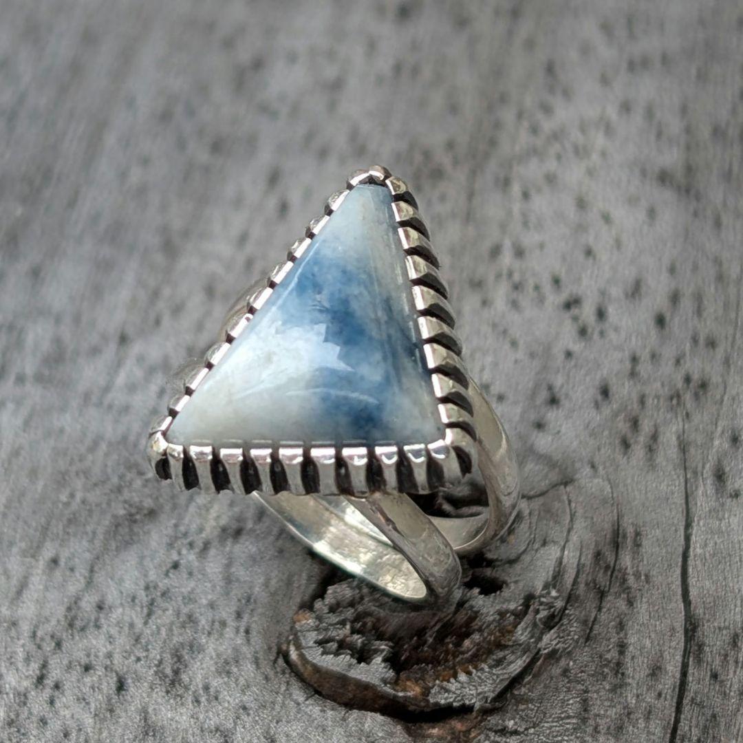 ハンドメイドの入りコン沢翡翠リング　コン沢リング　一点物