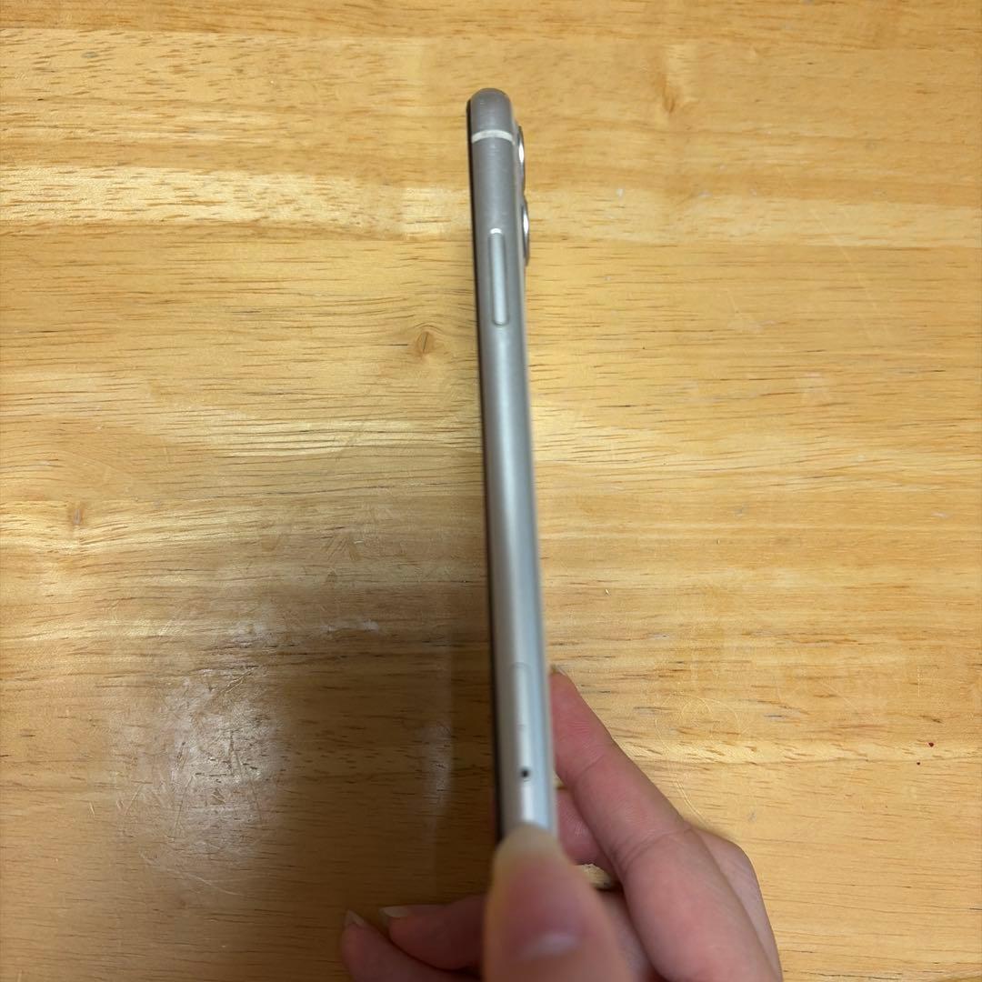 Apple iPhone 11 ホワイト　128GB
