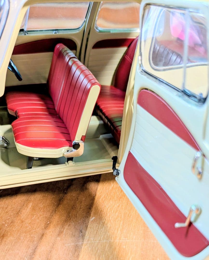 最西端の猫ちゃん　エプロSubaru 360　1/12スケール❤️1822