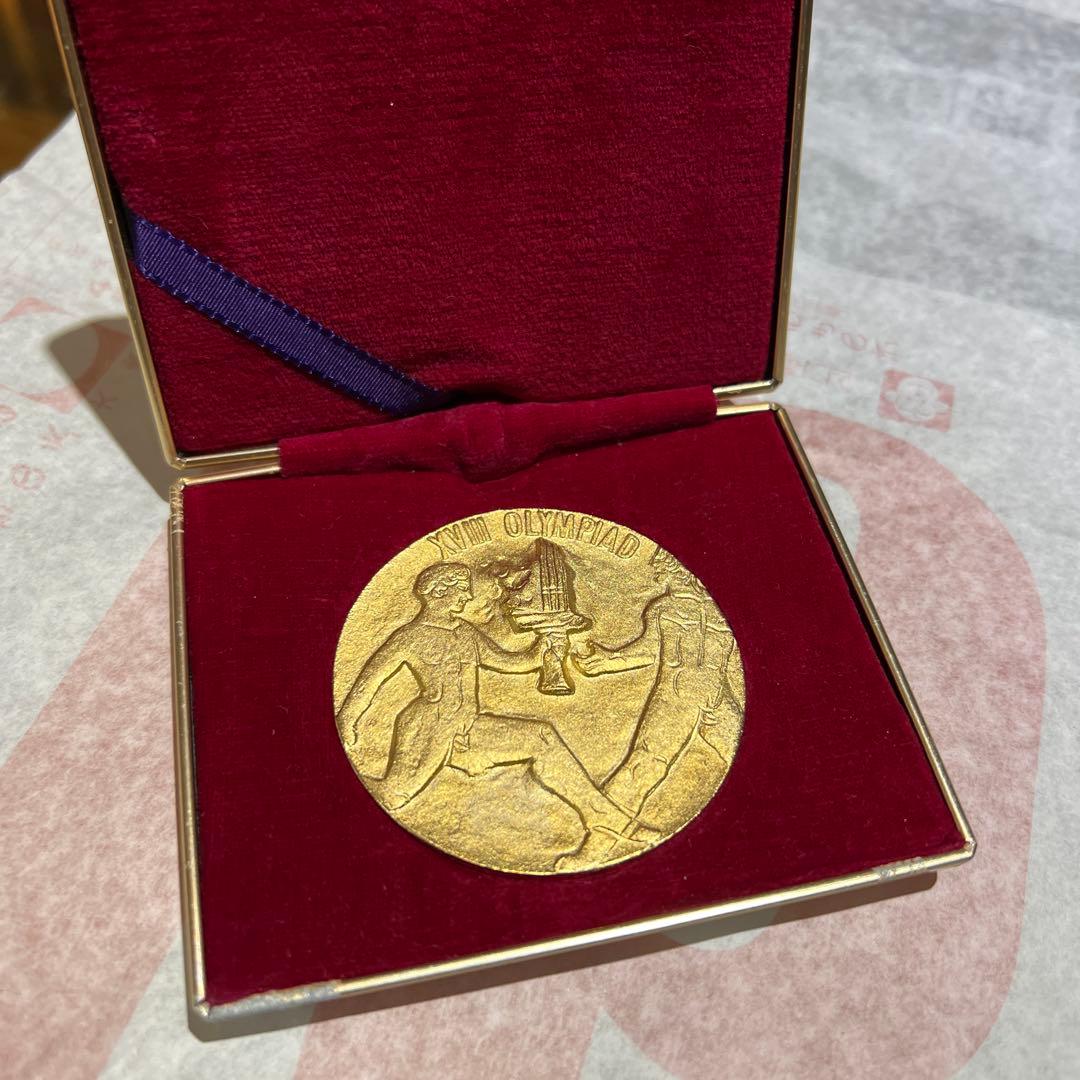 東京五輪　記念メダル　オリンピック　1964 ケース付き