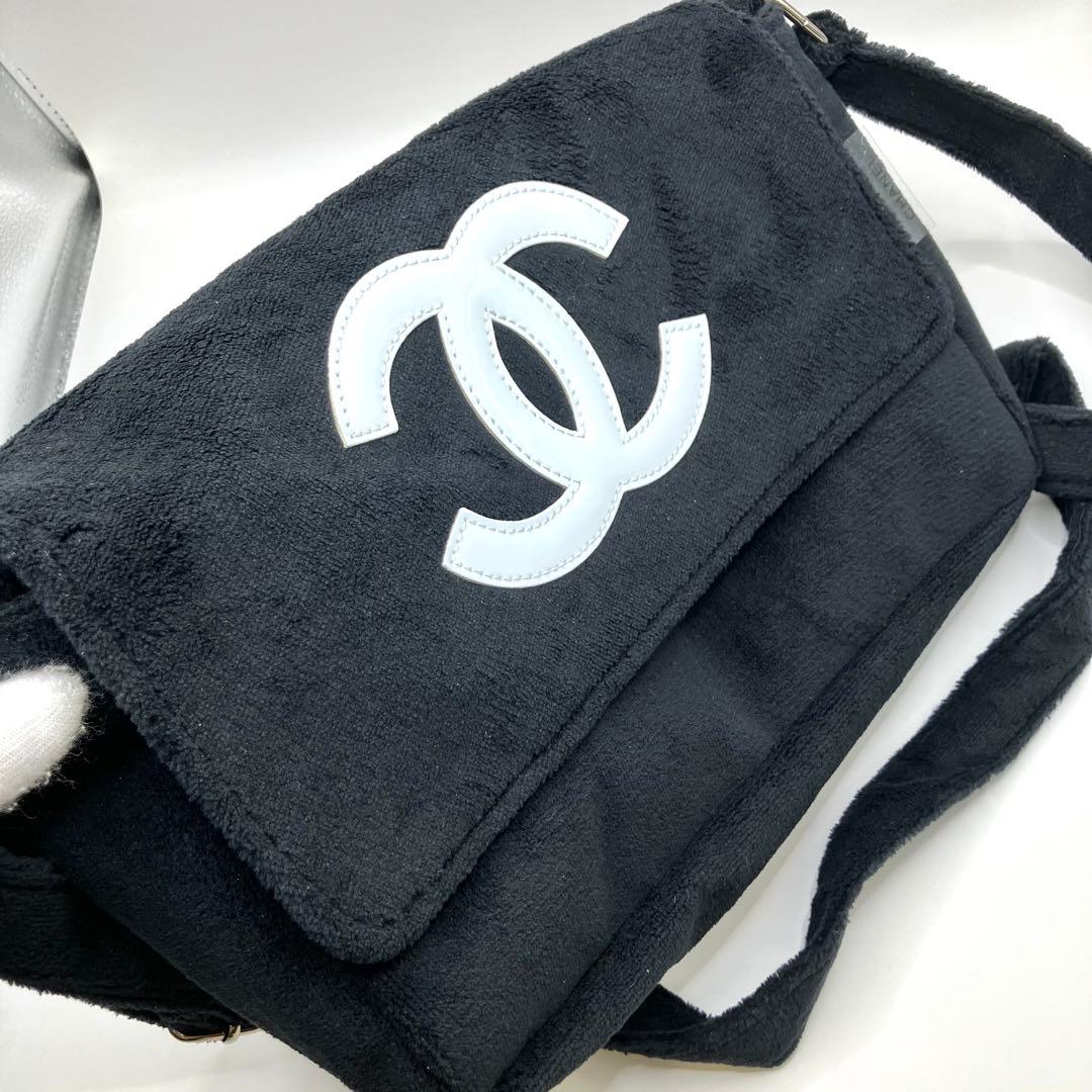 【美品】CHANEL シャネル　ノベルティ ショルダーバッグ　ハンドバッグ　黒