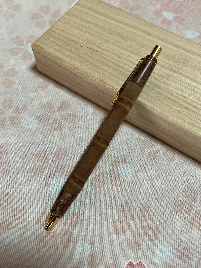 Schickal シックザール 真鍮金具糠焼き加工済み クロコダイルベージュ