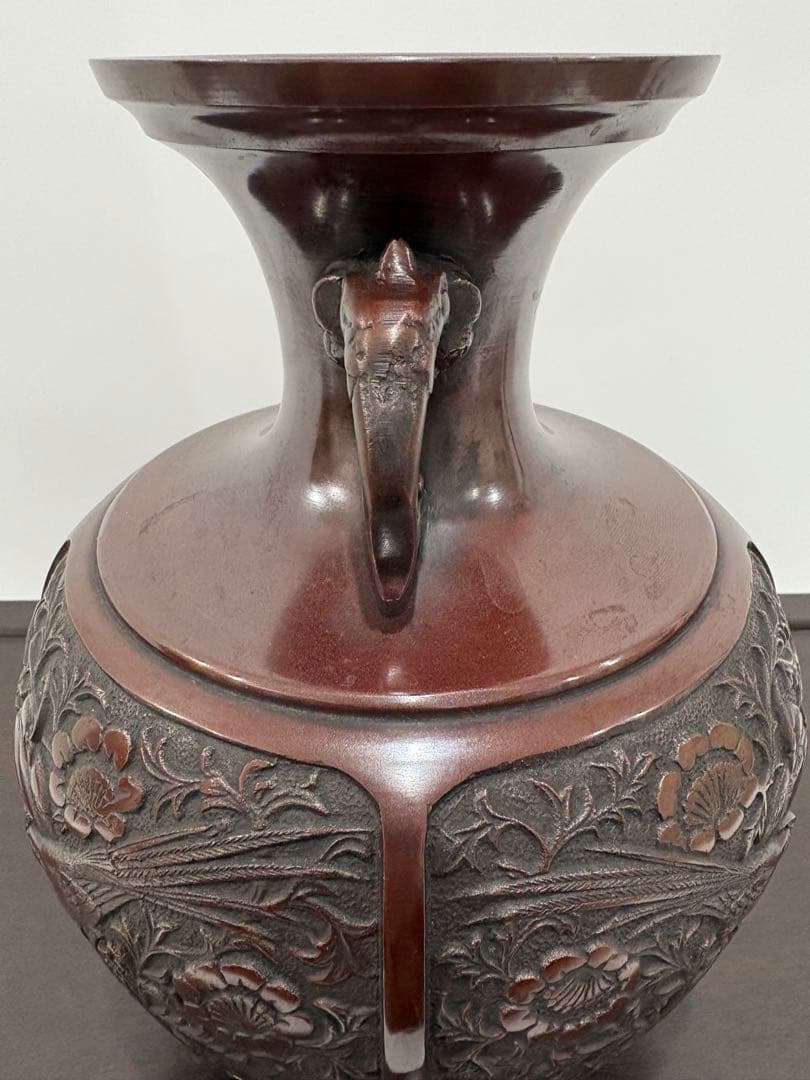 銅製 浮彫り花鳥花瓶