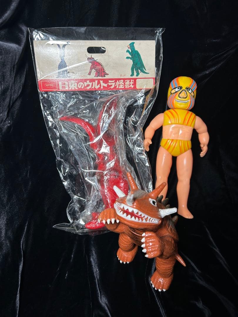 ソフビ　当時物　３点　バイラス　バルゴンなど