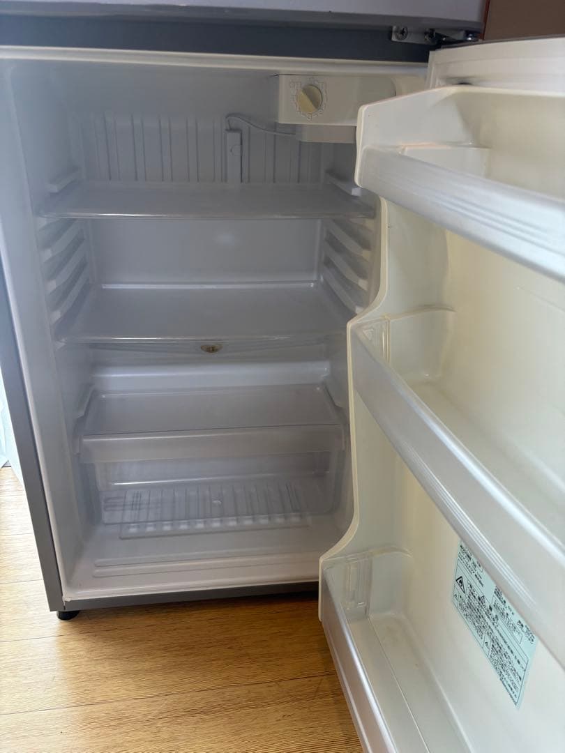 AQUA シルバー冷凍冷蔵庫 上開き 3棚　(ハイアール)