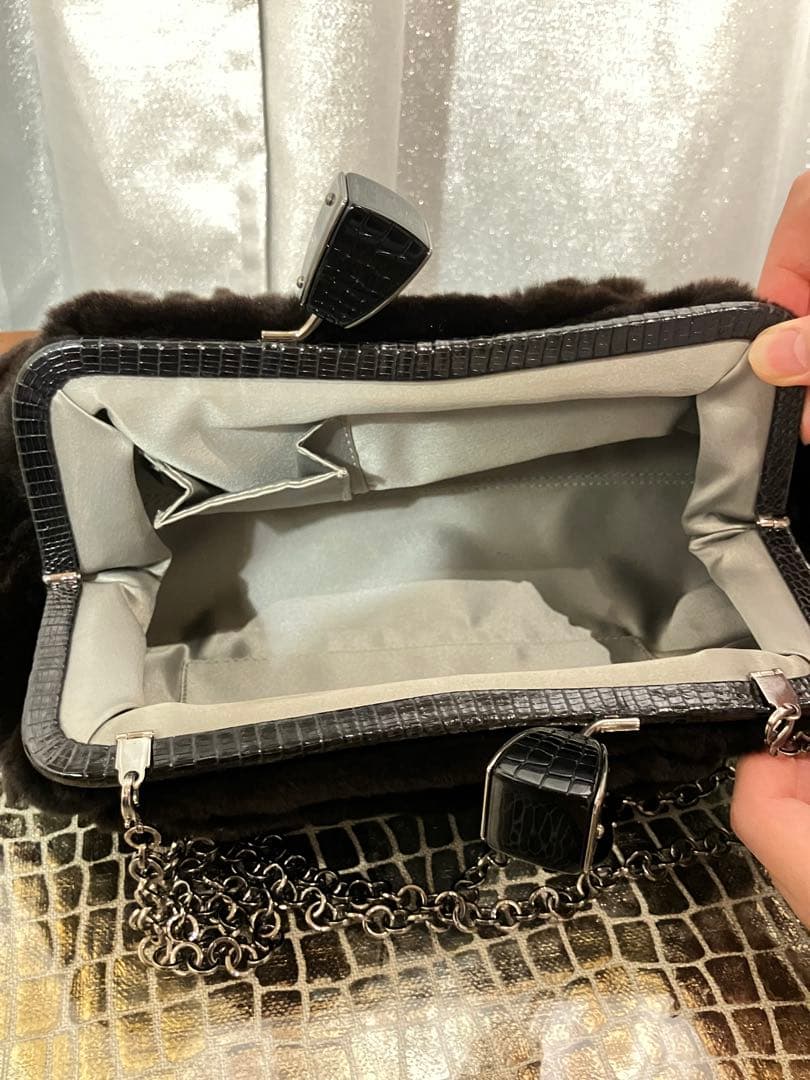 Ferragamo パーティーバッグ 黒 ファー　リザード　ミンク