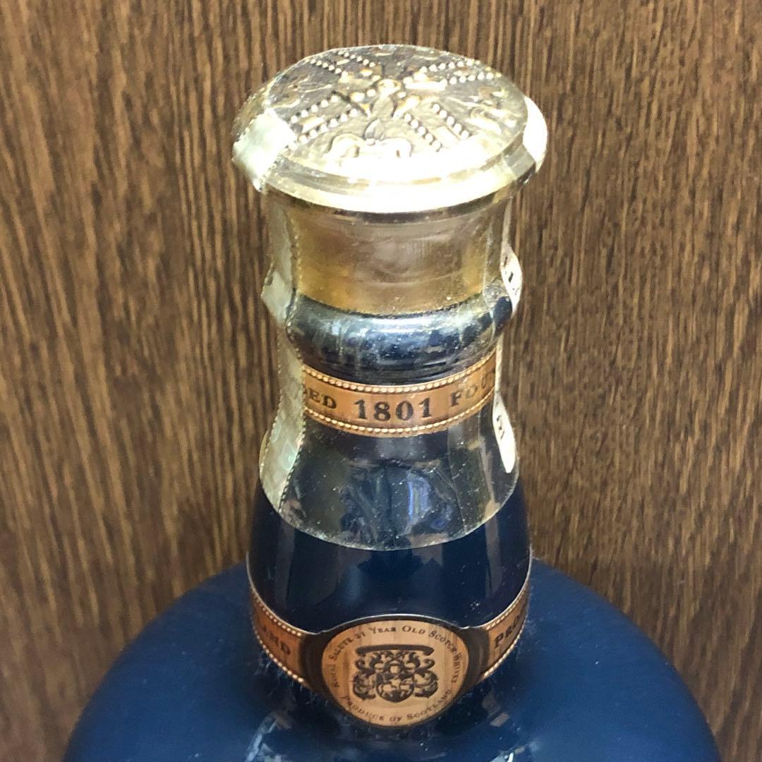 シーバス ロイヤルサルート 21年 青 700ml / 40% / 未開栓