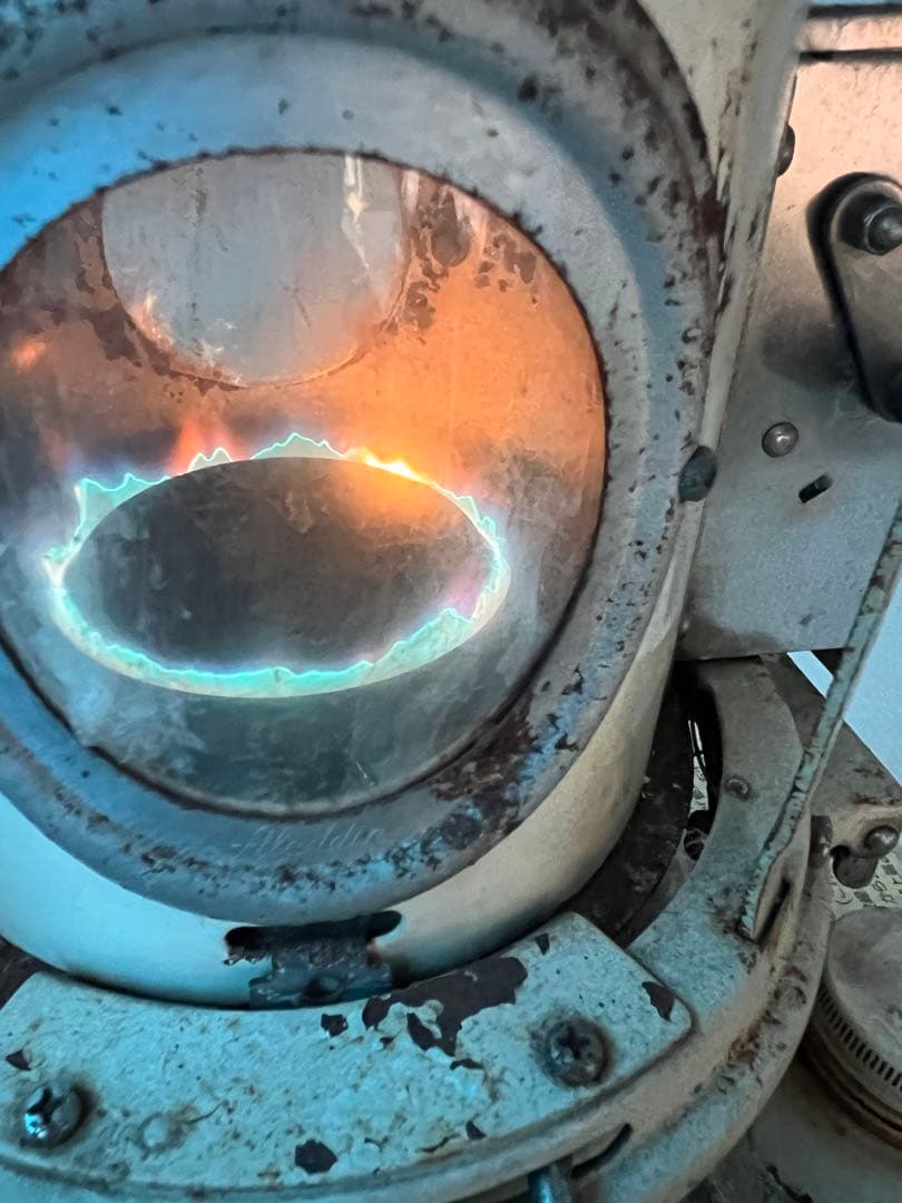 アラジン ブルーフレーム 灯油ヒーター、おそらくモデル BF3912 最終価格