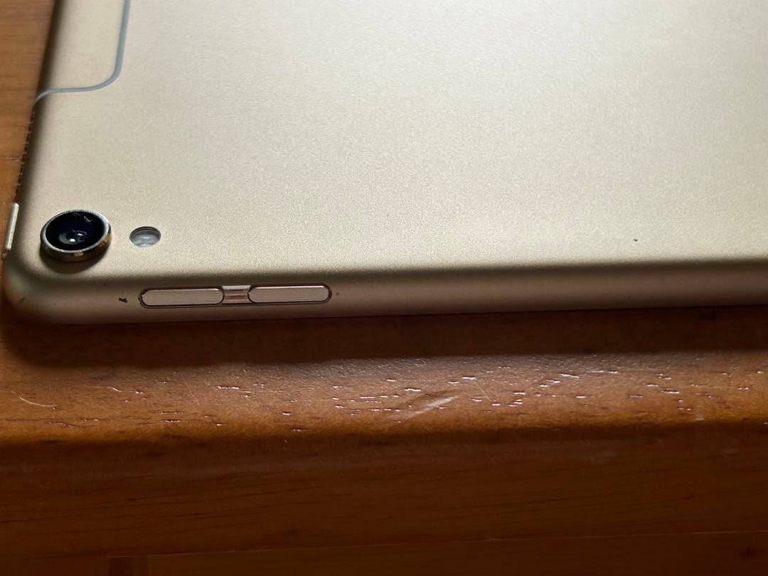 Apple iPad Pro 10.5 Cellularゴールド　256GB