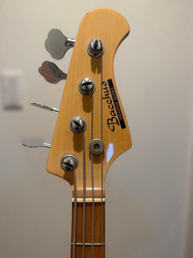 Bacchus BJB-300 ジャズベース