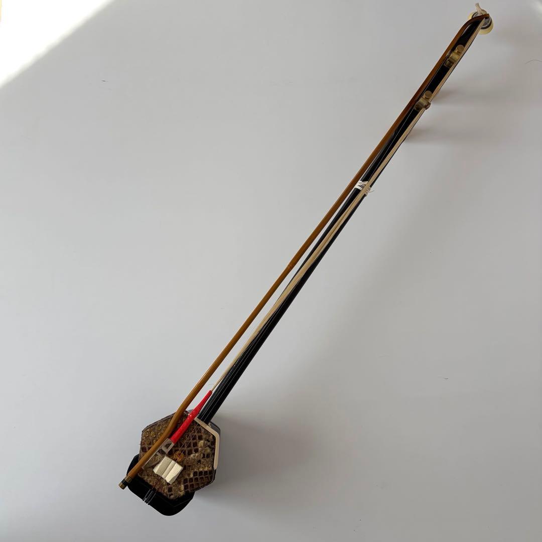 【ケース付】敦煌牌 DUNHUANG 二胡 蛇革張り弓 弦付